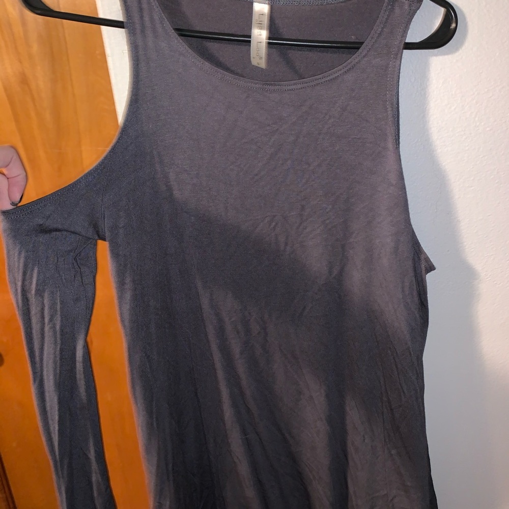 Long Sleeve Shirt with Shoulder Cut Out